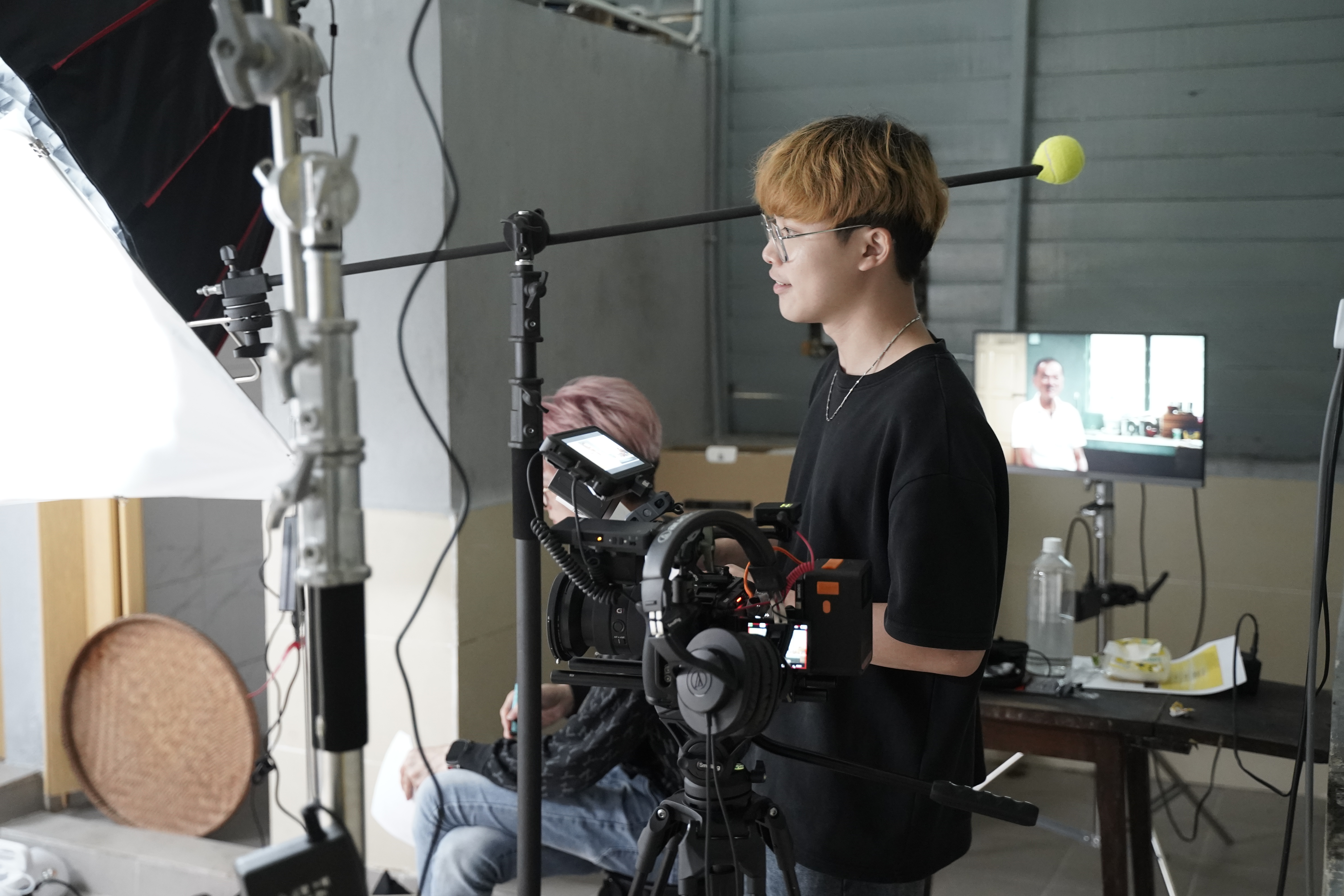 Behind the scenes — on set
